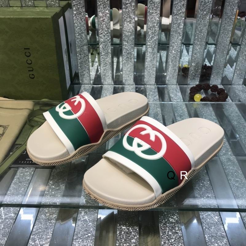 Gucci Men's Slippers 90